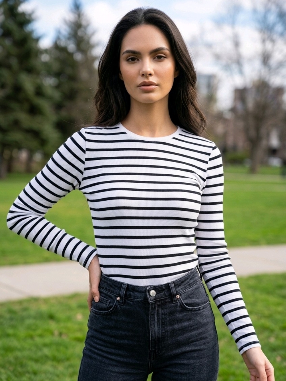 H&M Black and White Striped Long-Sleeve Tee